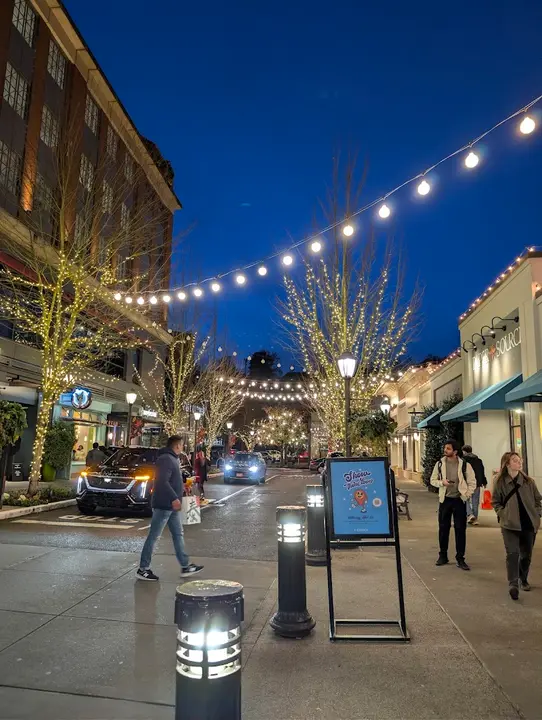 유빌리지는 날 좋을 때 걷기 좋은 야외 몰 첨부 사진 1